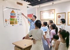 协帮暑托班开展课业趣拓展等勾当
